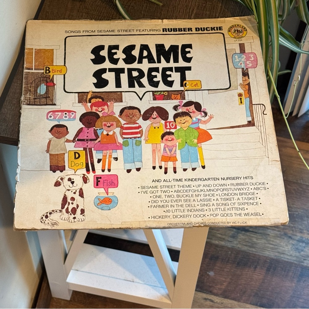 1974 Wonderland Records Songs from Sesame Street Featuring Rubber Duckie